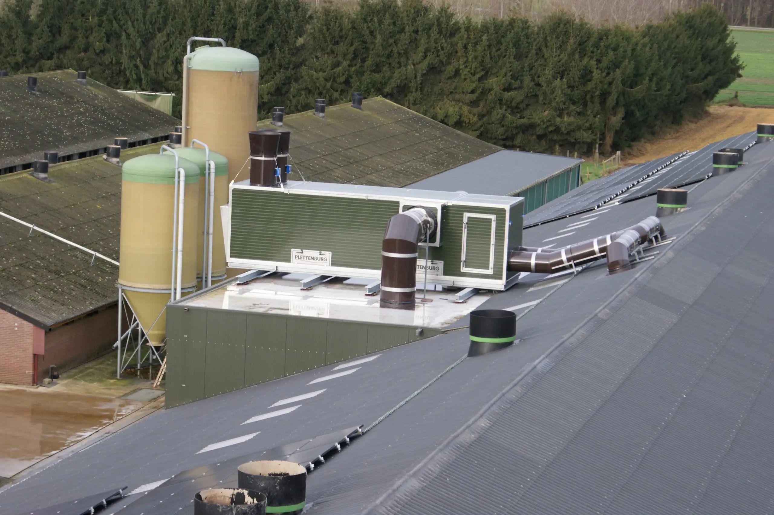 Heat-Exchanger-on-roof-scaled