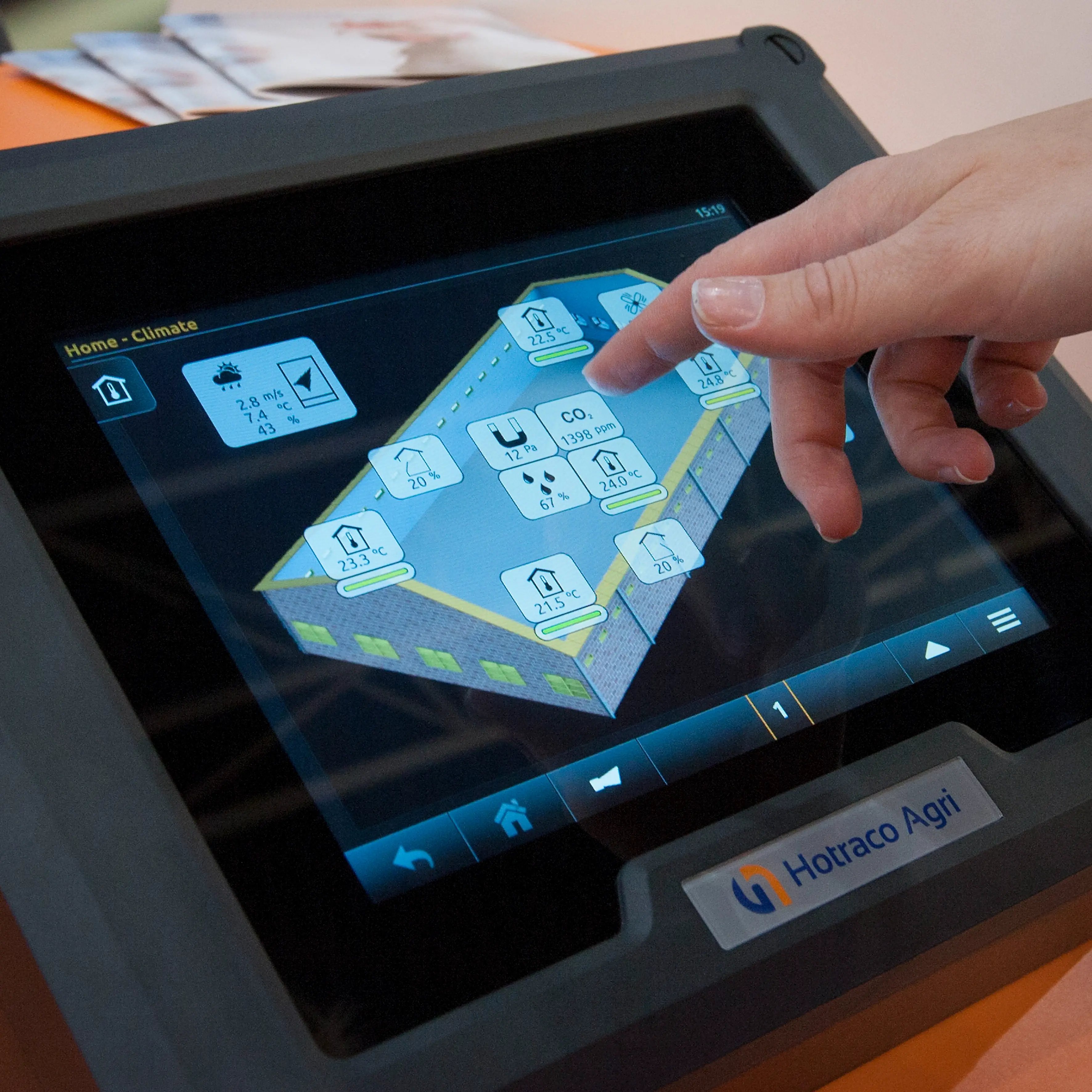 69f0d1d80643c_HotracoAgri-Fortica-poultry-touchscreen